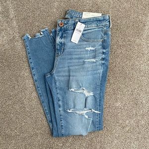 American Eagle Distressed “The Dream Jean”